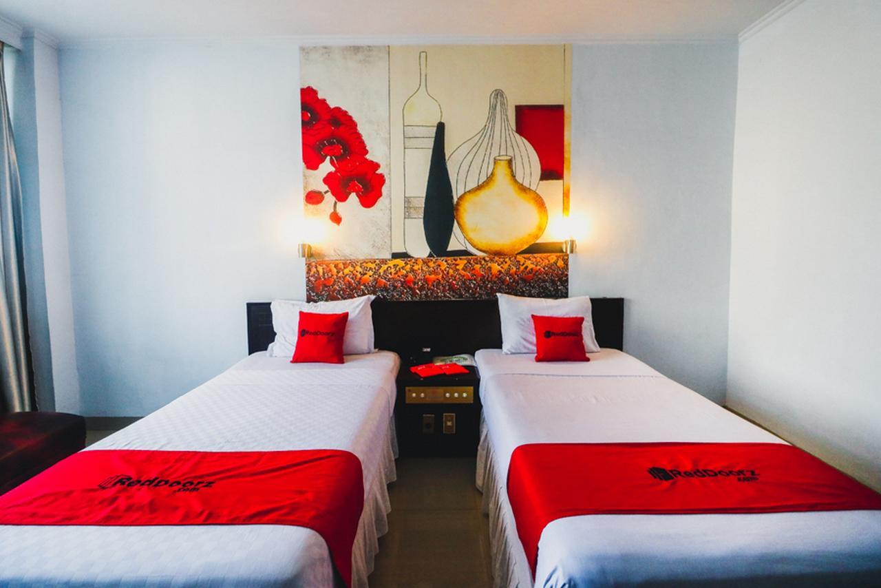 Reddoorz Plus Near Mall Ratu Indah 2 Makassar Dış mekan fotoğraf